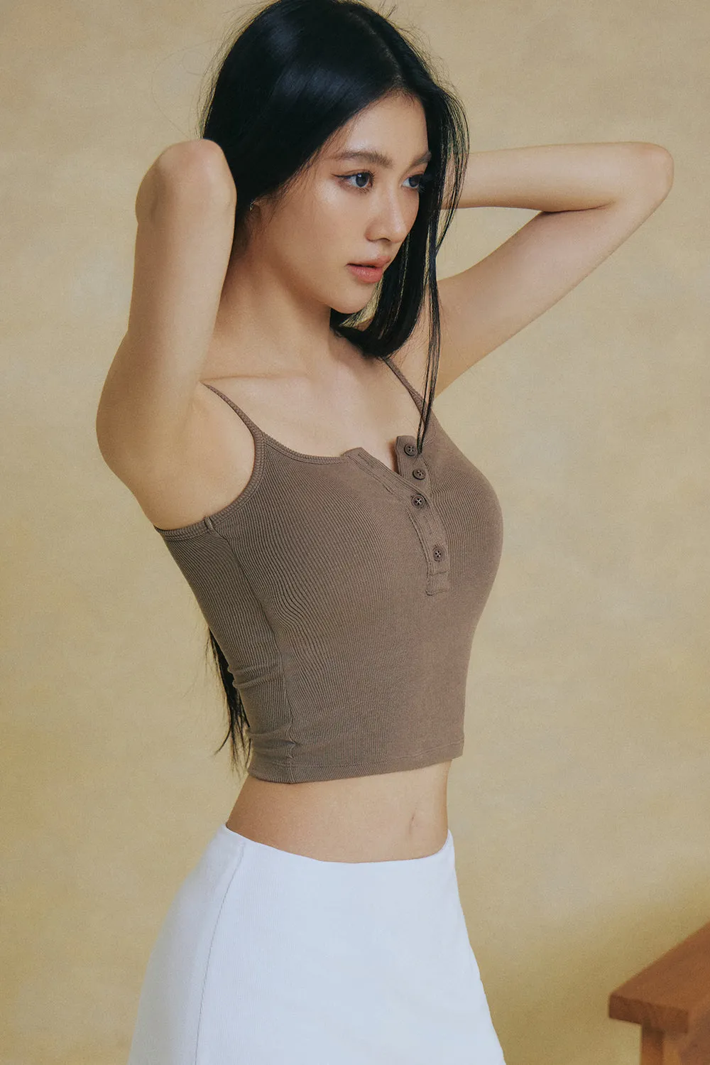 一見鍾情羅紋細肩詐騙胸 BraTop（附兩種襯墊）<br>Elegant Rib Knit Spaghetti Strap Bra Top