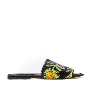 Artistic Black Slide Sandal