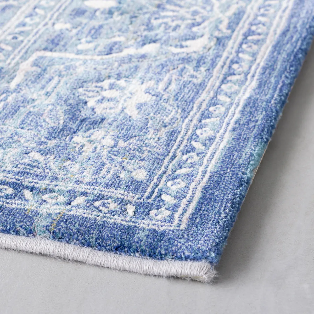 Artistic Blue Persian Motif Rug　160×230
