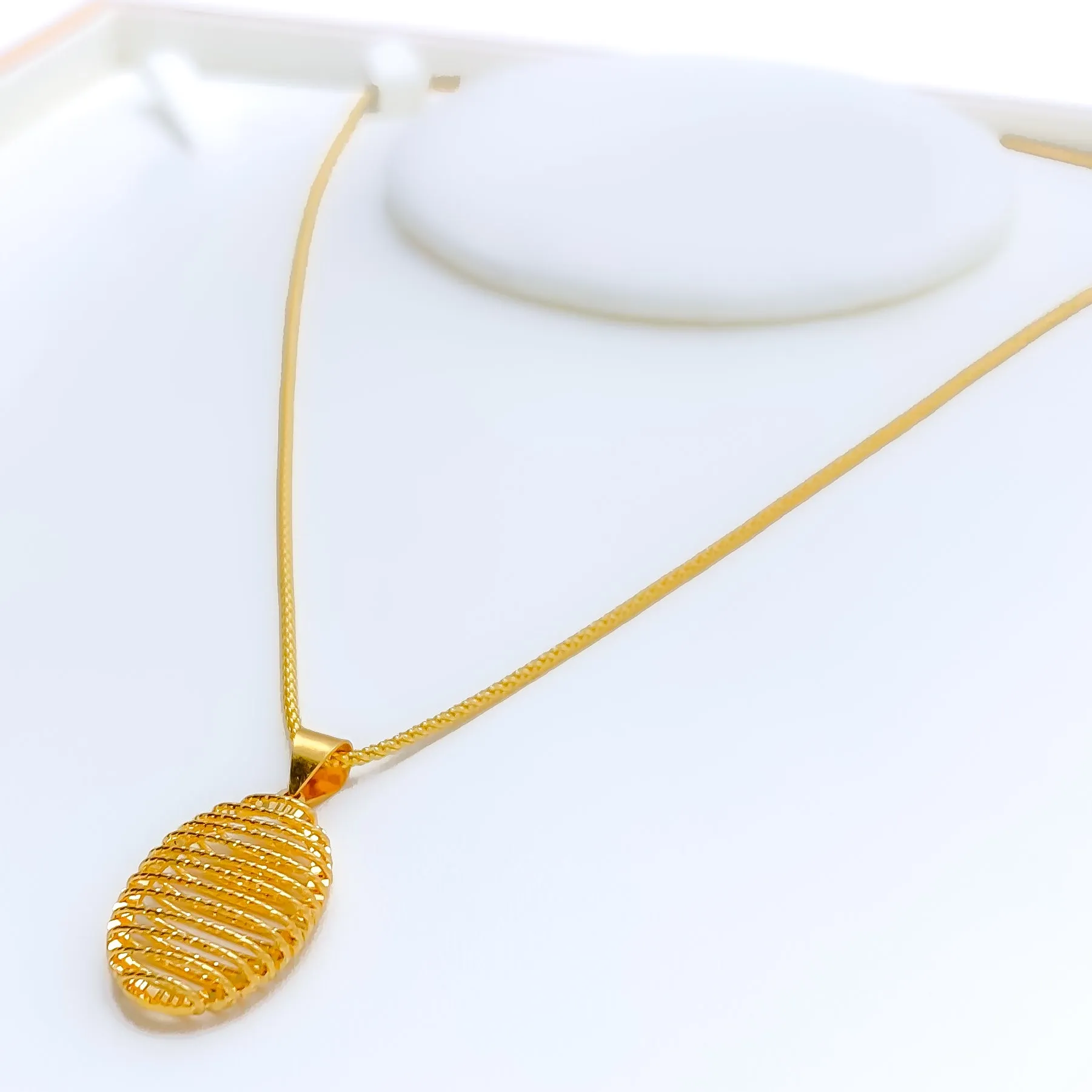 Artistic Spiral 22k Gold Wired Necklace