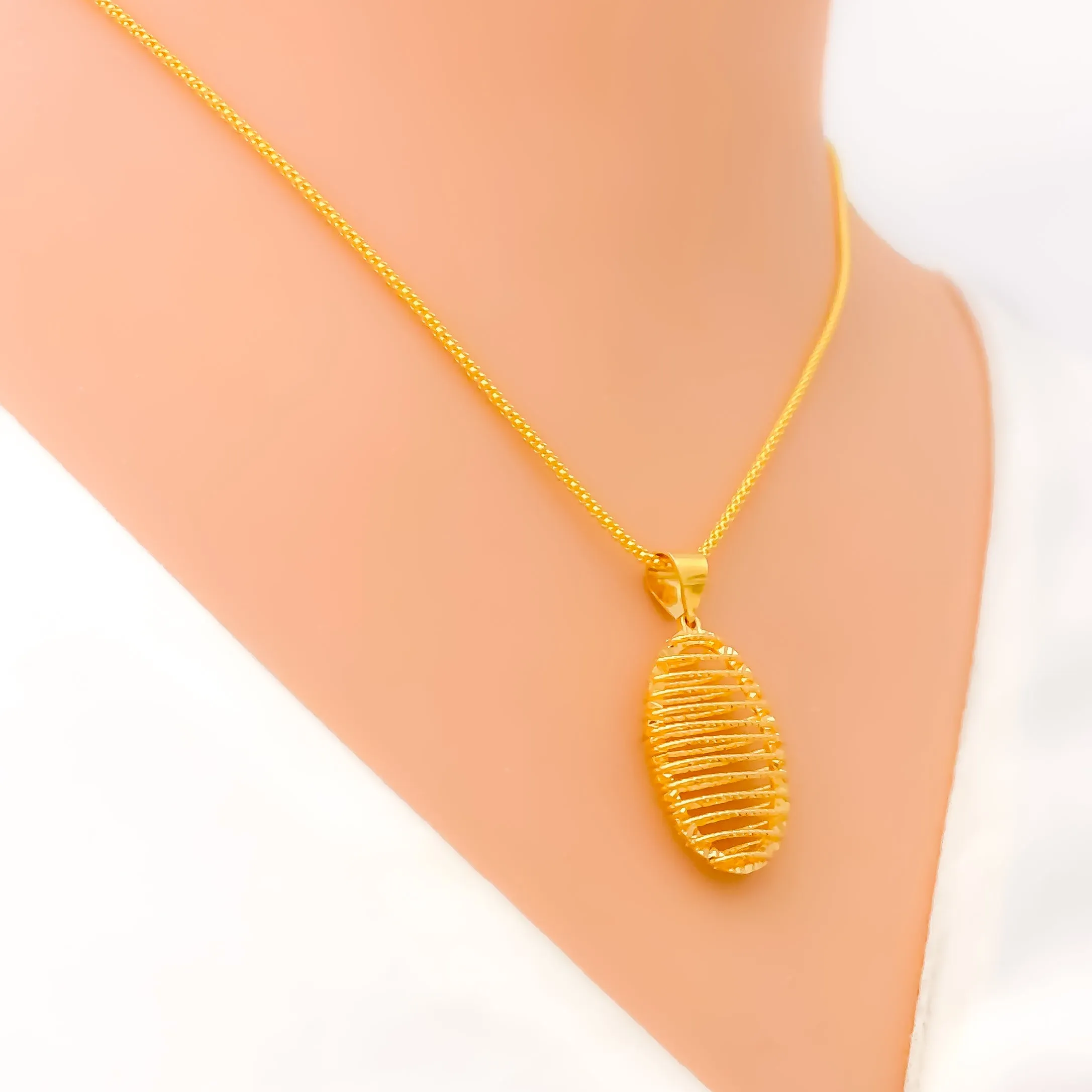 Artistic Spiral 22k Gold Wired Necklace