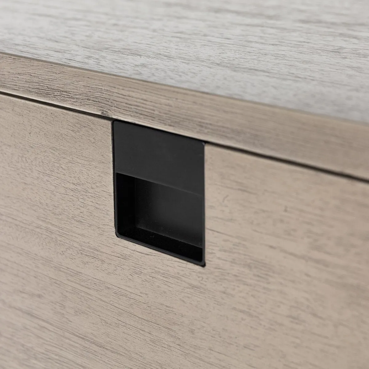Carly 5 Drawer Dresser