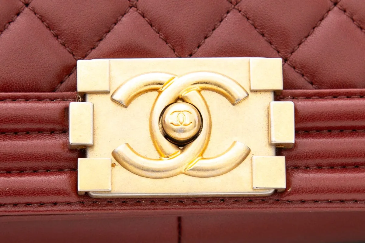 Chanel 2018 Red Medium Boy Bag Handbag
