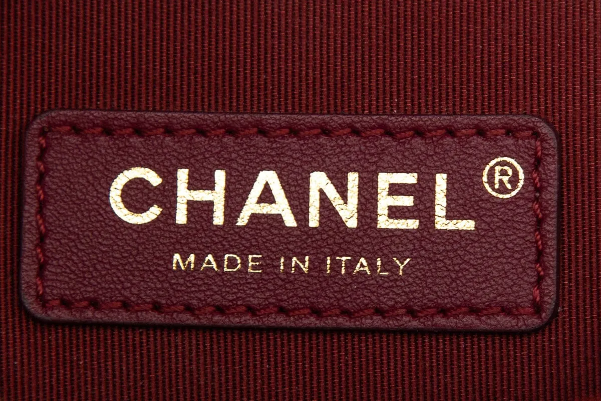 Chanel 2018 Red Medium Boy Bag Handbag