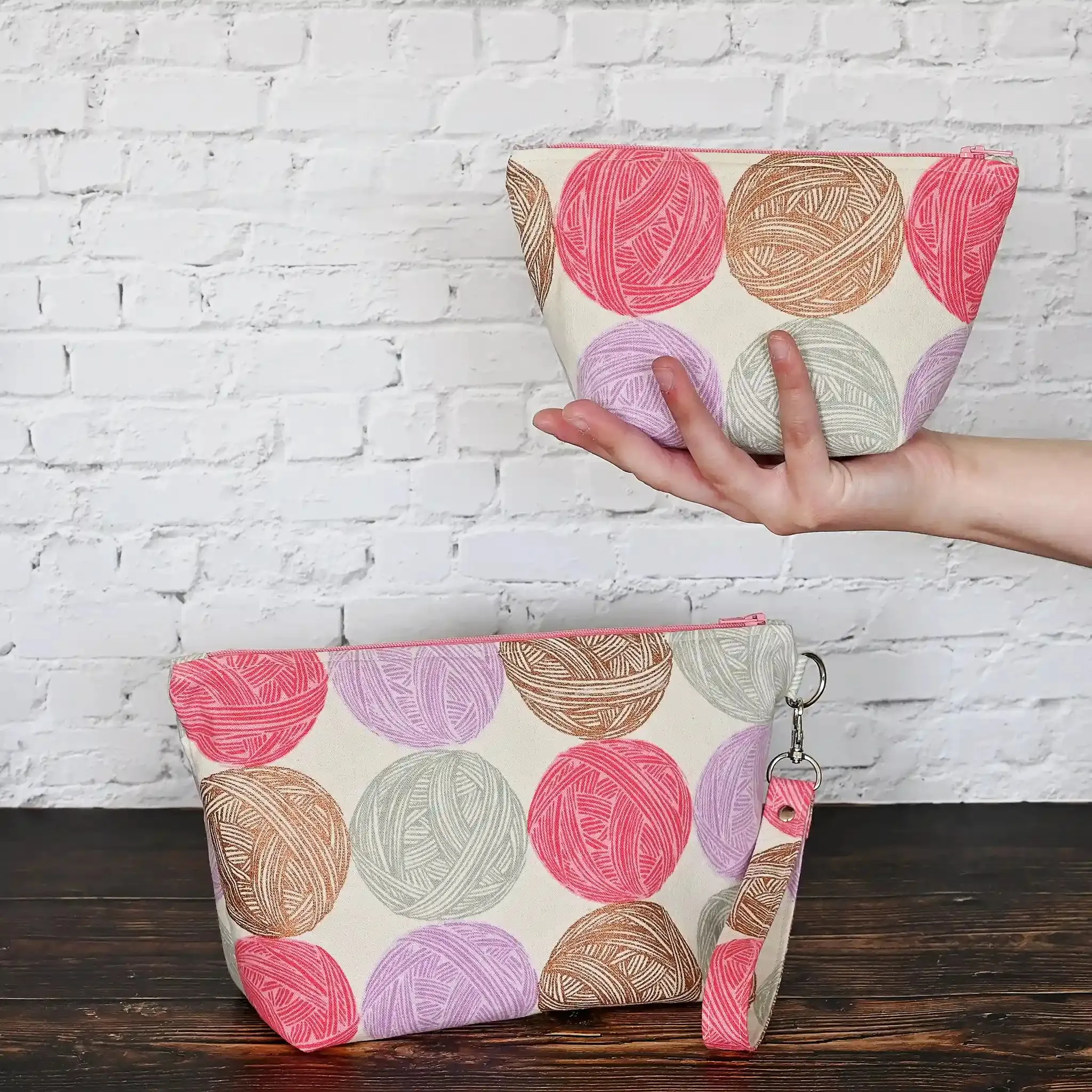 Cute Yarn Ball Accessory Pouch