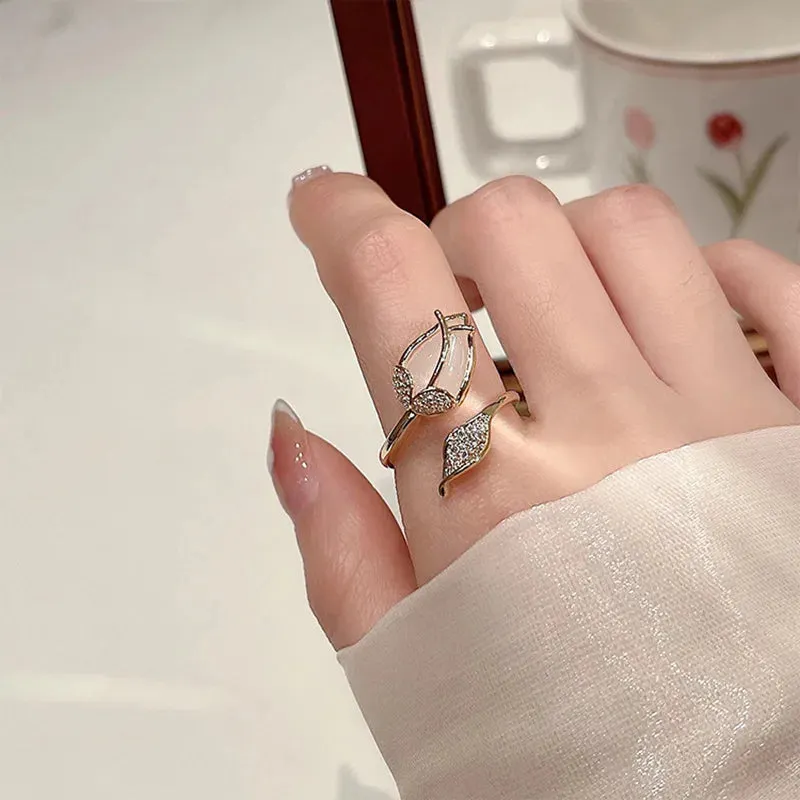Elegant Flowers Ring
