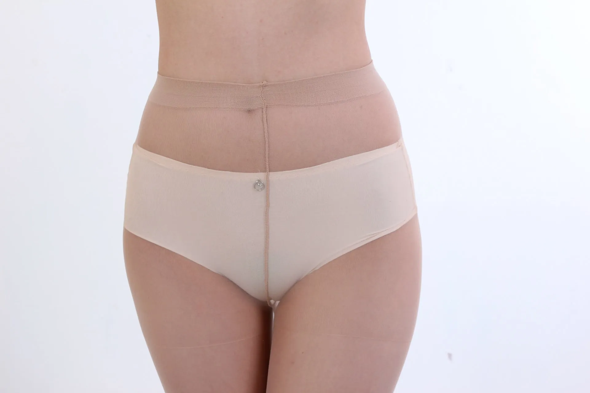 ELEGANT UP Gray Ultra Sheer 10 Denier Matte Finish Pantyhose