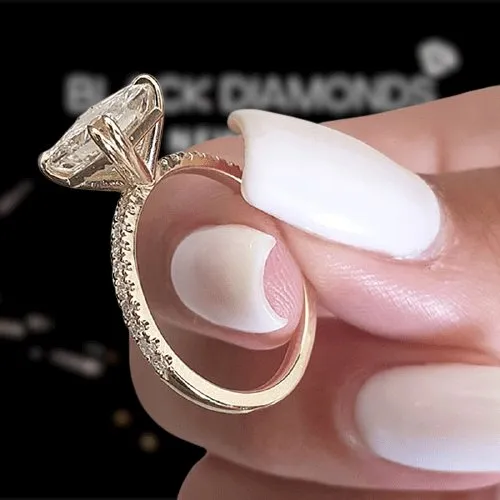 Exquisite 2.0 Carat Princess Cut Engagement Ring