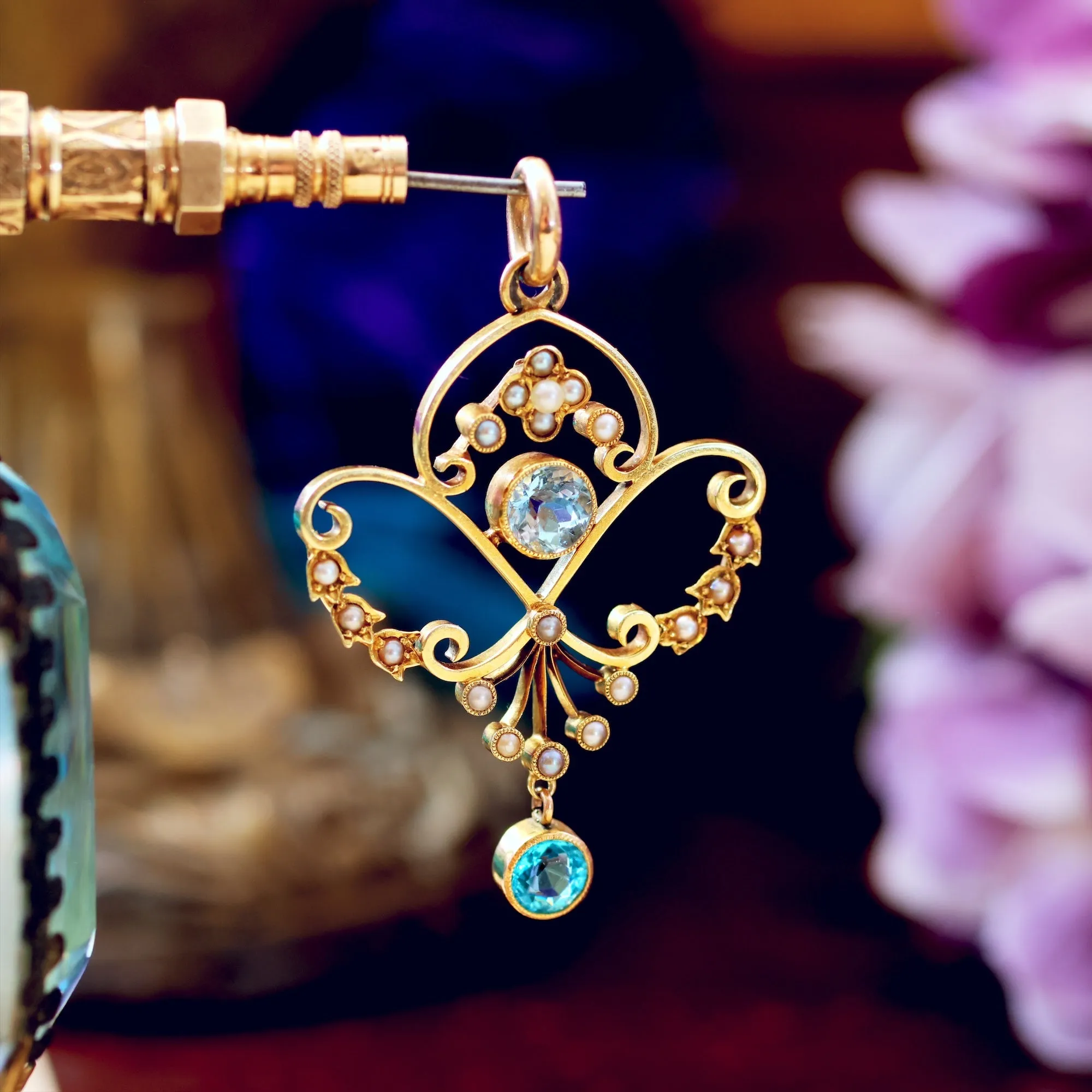 Exquisite Antique Edwardian Aquamarine 15ct Gold Pendant