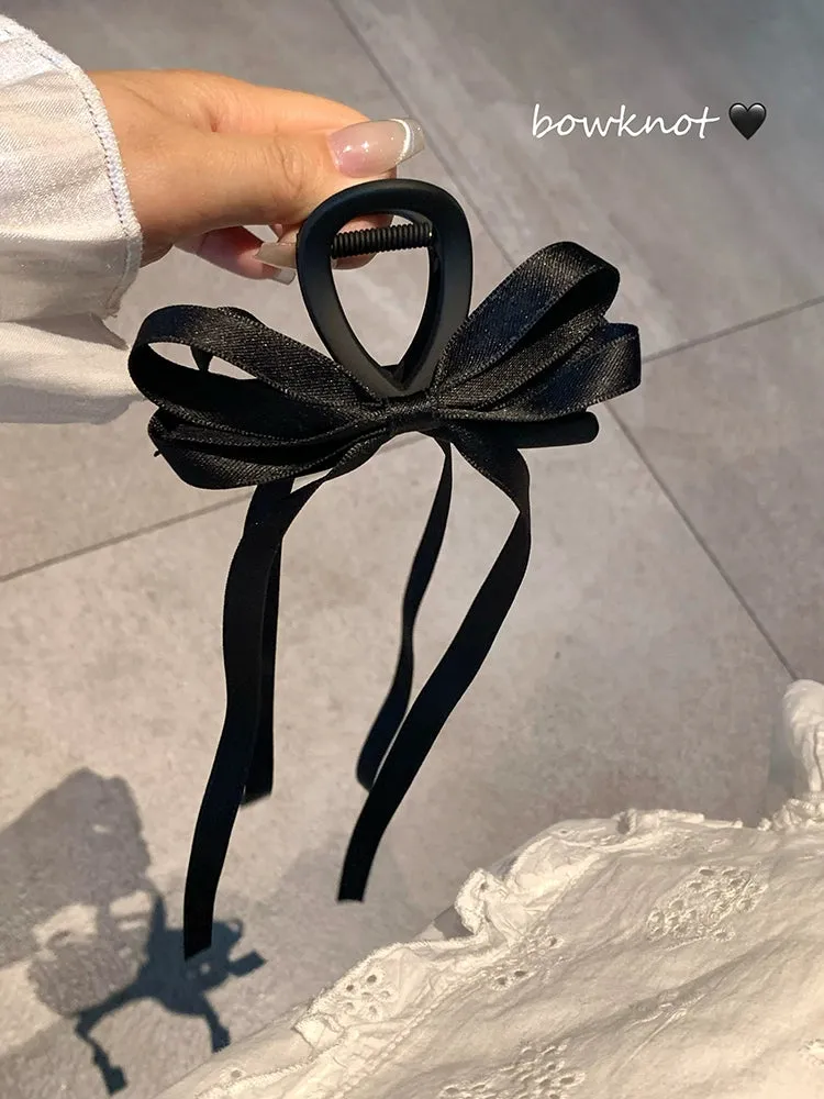 Exquisite Chaebol Daughter Black Bow Clip