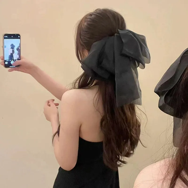 Exquisite Chaebol Daughter Black Bow Clip