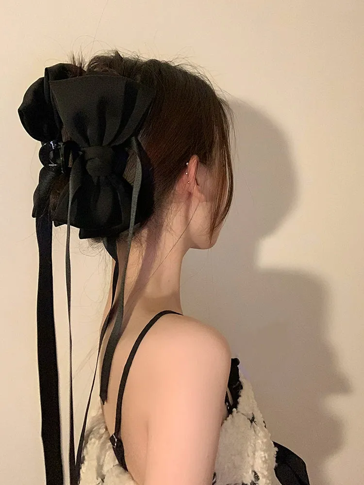 Exquisite Chaebol Daughter Black Bow Clip