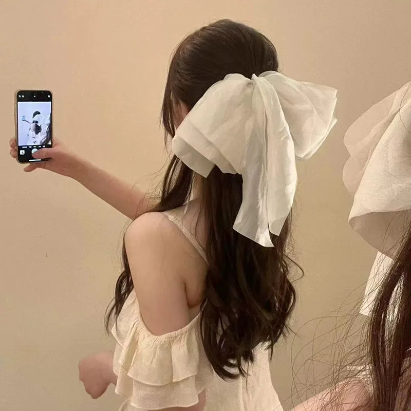 Exquisite Chaebol Daughter Black Bow Clip