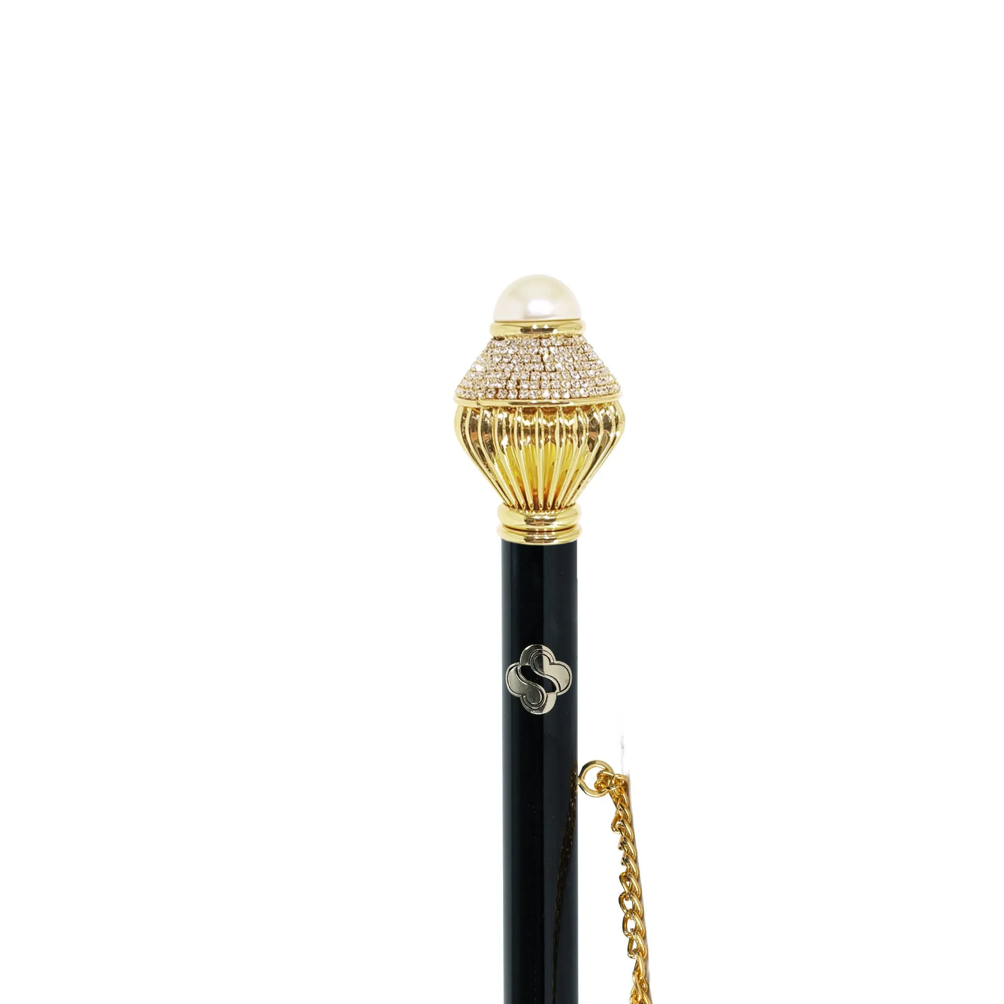 Exquisite Craftsmanship: 24K Gold-Plated with Crystals and pearl