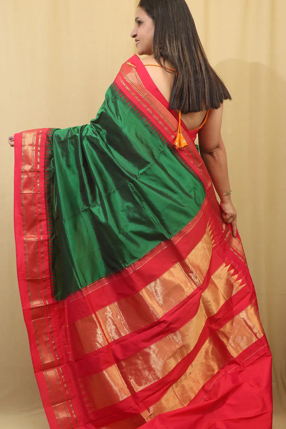 Exquisite Green Ilkal Pure Silk Saree - Timeless Elegance