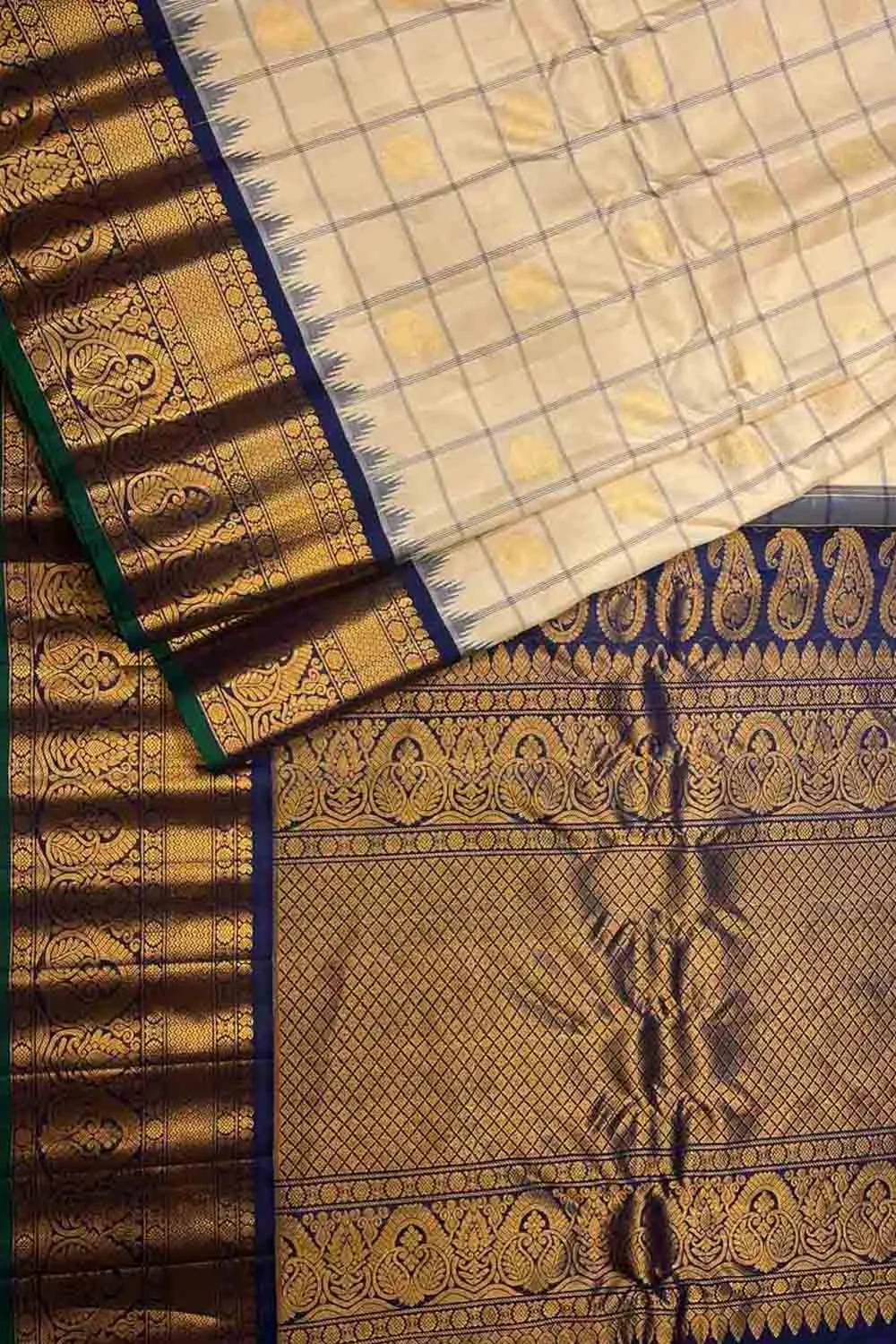Exquisite Pastel Gadwal Silk Saree - Handloom Beauty
