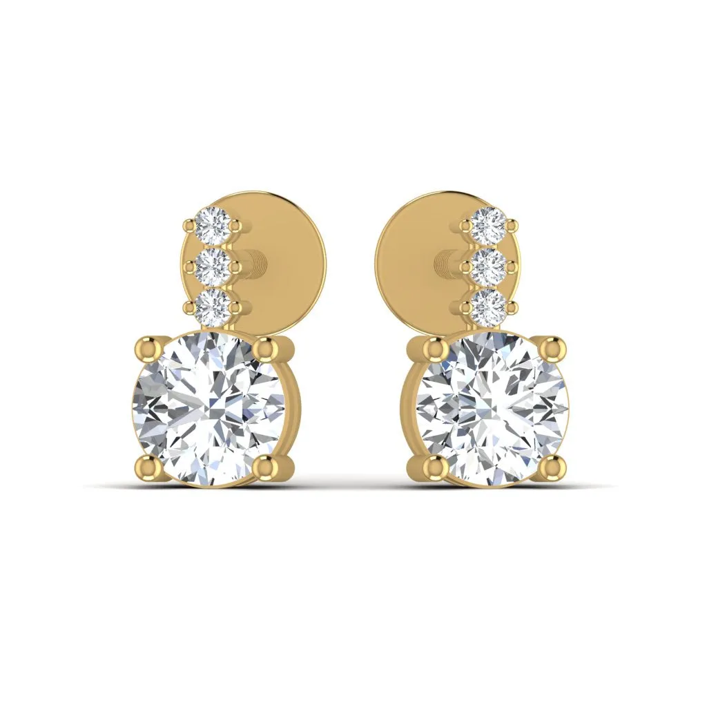 Exquisite Round Diamond Stud Earring