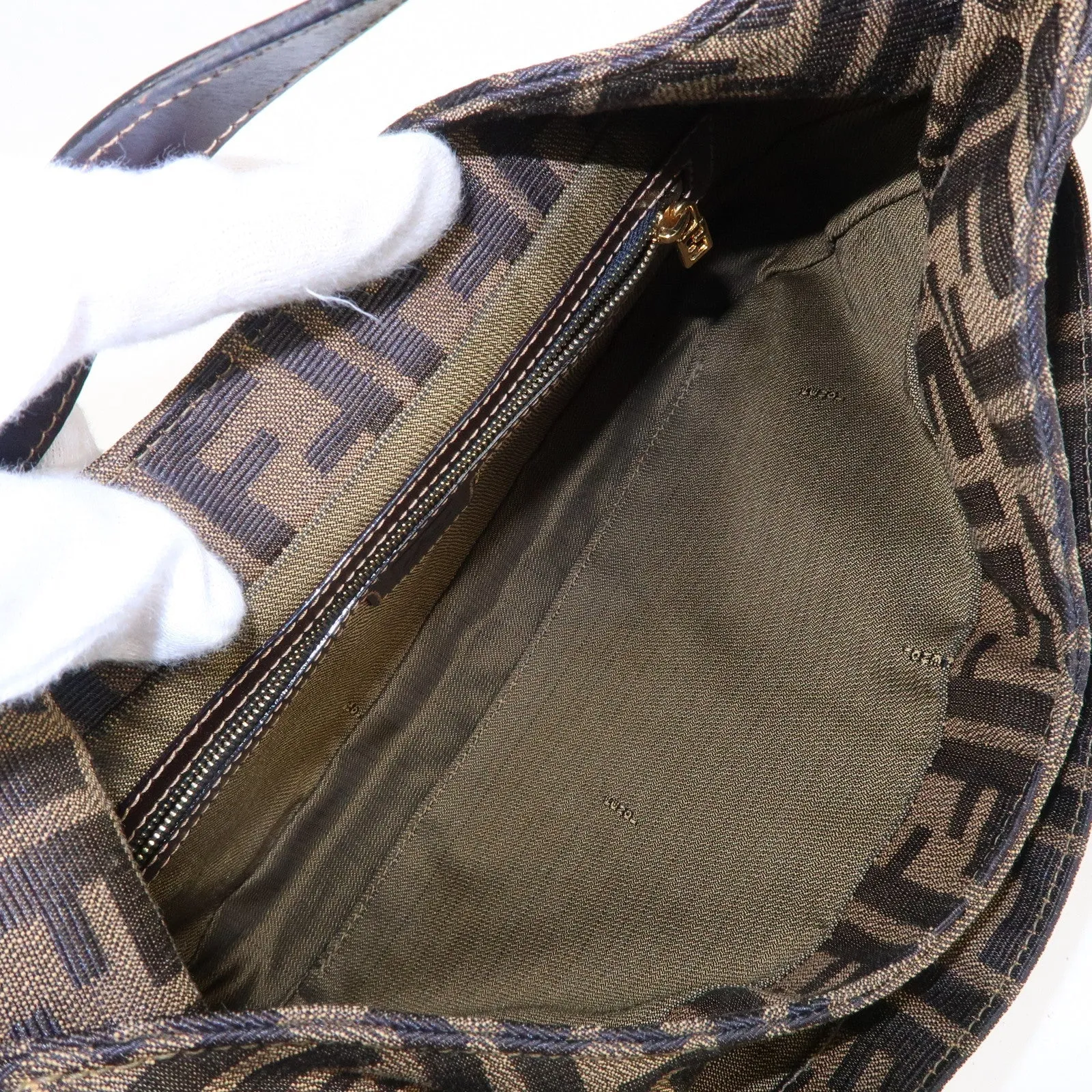 FENDI Zucca Canvas Leather Shoulder Bag Brown Black 26569
