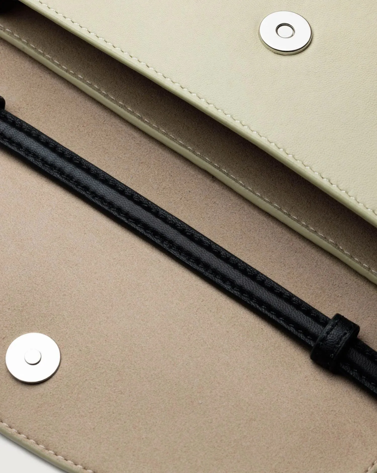 Keriana Clutch | Pumice Lamb