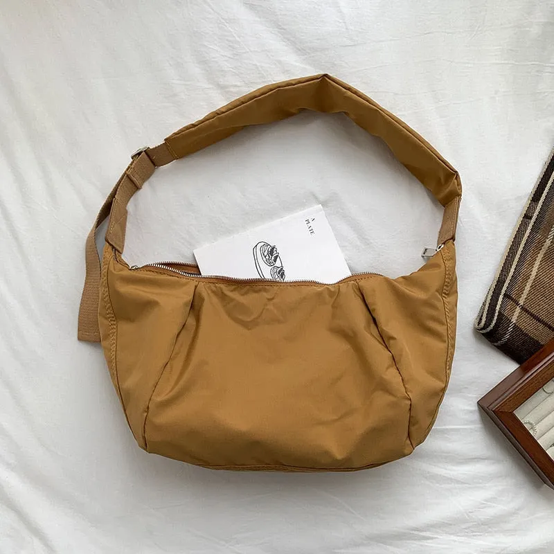 Large Capacity Casual Dumpling Crossbody Bag (   more colors)