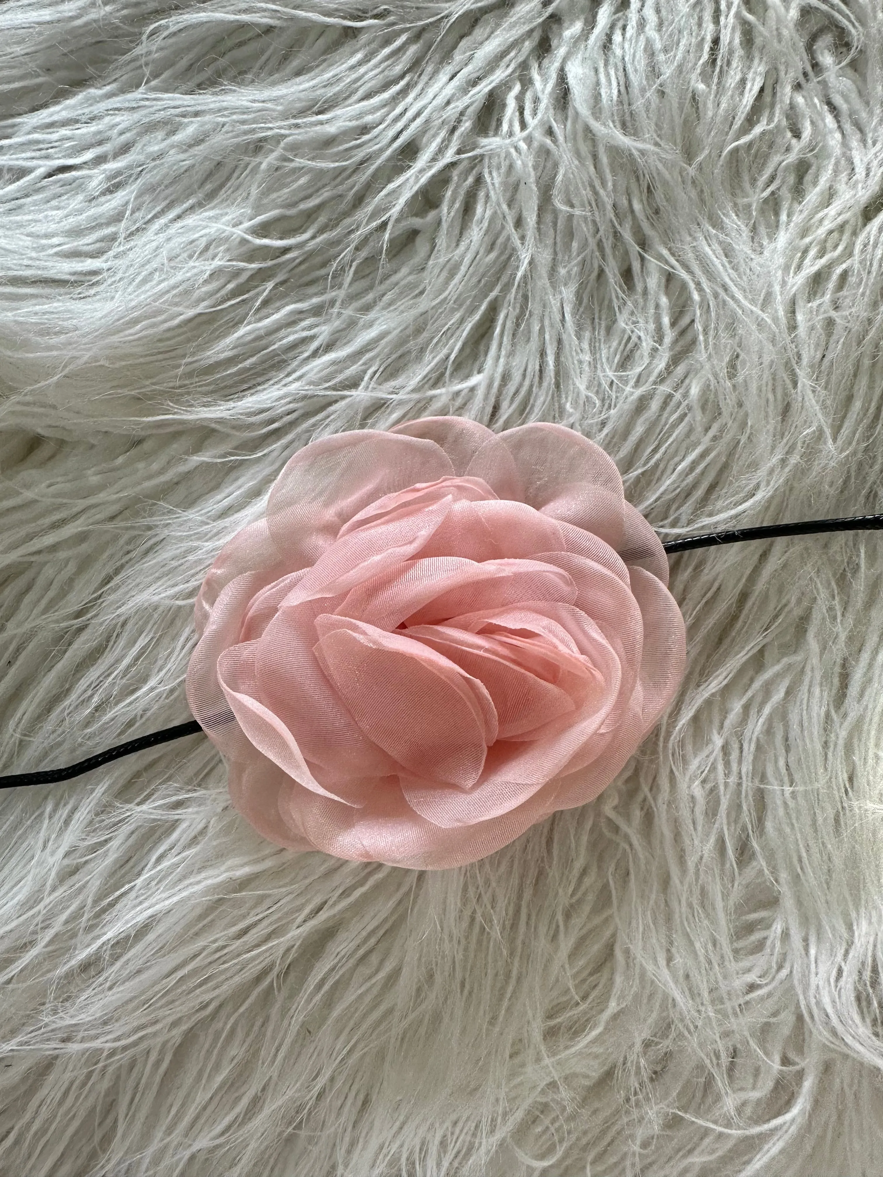 Rosette Choker
