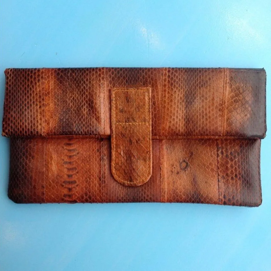 Snake Clutch - Tan