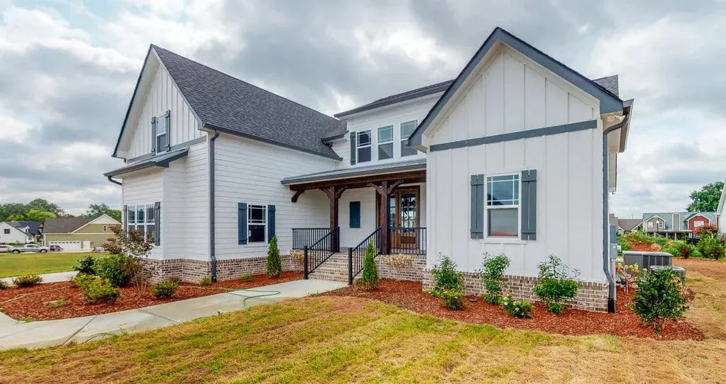 Spacious 2,823 sq ft Family Home with Stylish Layout