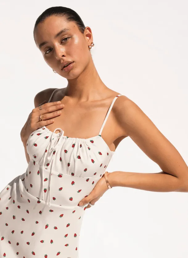 The Elegant Alba