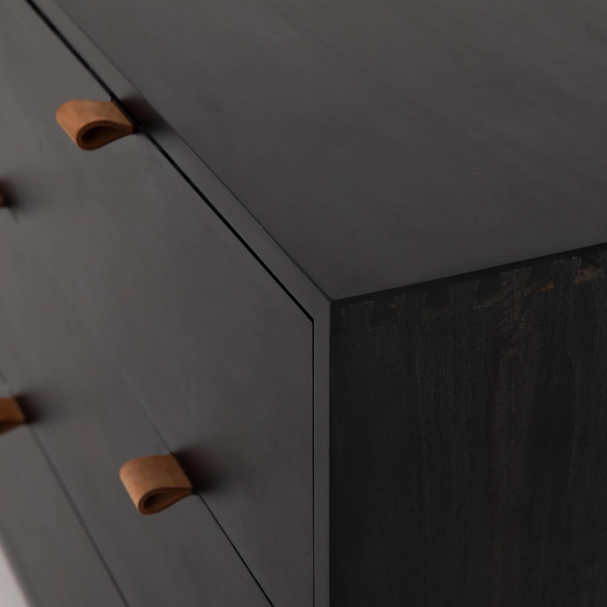 Trey 7 Drawer Dresser