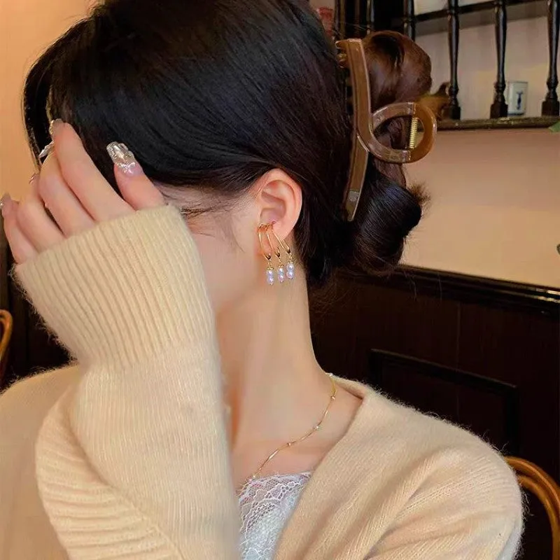 Vintage Exquisite Pearl Earring Clips ( 1 Pair )